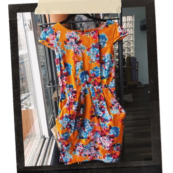 Modcloth Dresses & Skirts - Capped Sleeved Dress with Pockets